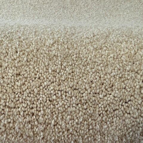 Saxon - Sand 68oz Nylon $2.24